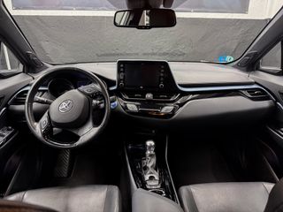 Toyota C-HR 2.0 180H Advance