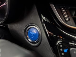 Toyota C-HR 2.0 180H Advance