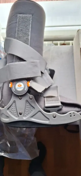 Bota Ortopédica Caña Alta Orliman Gris