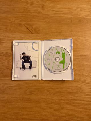 Nintendo Wii Fit + Tabla Balance Board + Funda