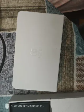 Nintendo Switch OLED Bianca e Nera