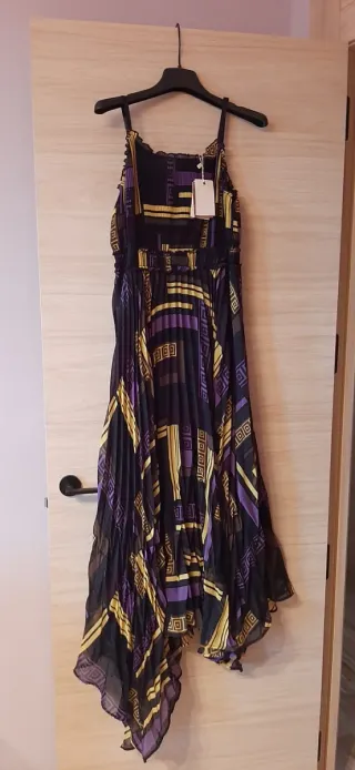 Vestido cóctel abstracto