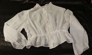 Antigua blusa de batista