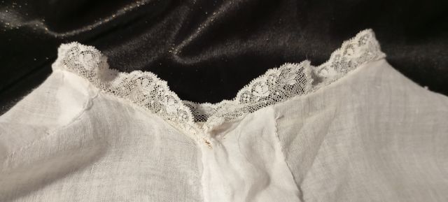 Antigua blusa de batista