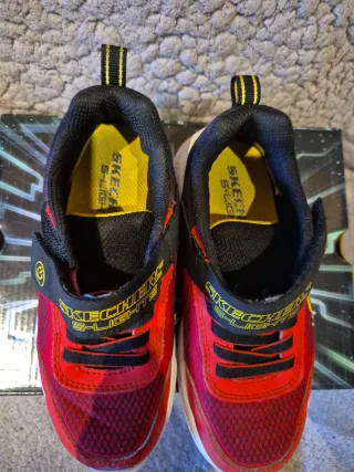 Zapatillas Skechers S-Lights Niños " Es talla 31"