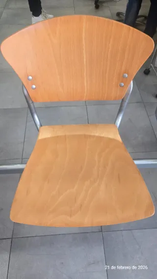 Bancada de Espera Profesional (3 Plazas + Mesa)