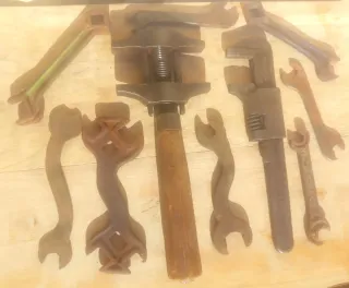 Lote llaves inglesas y planas curvas