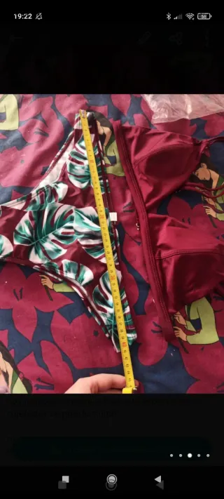 Bikini granate con estampado tropical