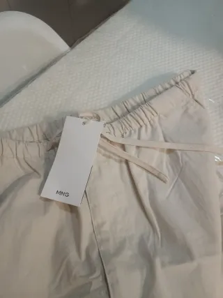 Pantalón Mango Parachute Beige Talla M