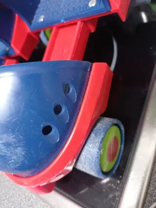 Casco y protecciones infantiles patinaje