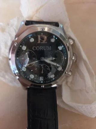 Orologio Corum al quarzo cinturino nero