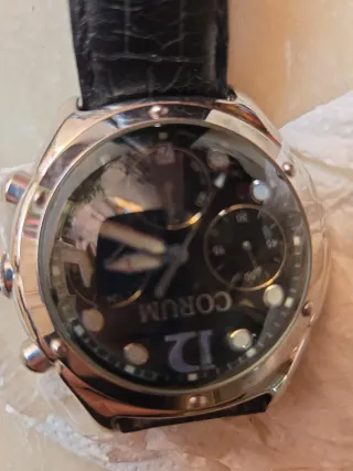 Orologio Corum al quarzo cinturino nero