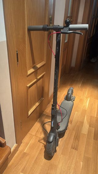 Patinete Eléctrico Xiaomi Pocos Km incluye cargado