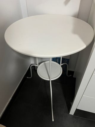 Mesa auxiliar redonda Ikea blanca