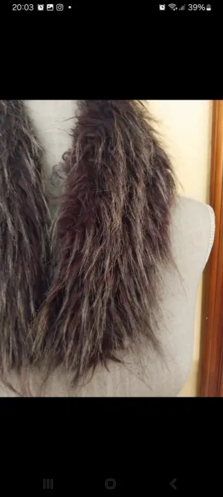 Cuello de pelo marrón multicolor