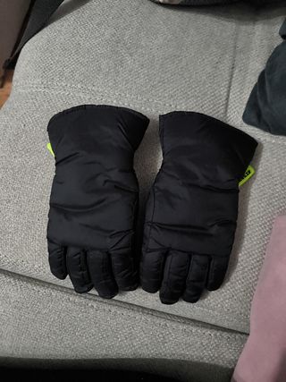 Guantes de nieve para niño. Talla 4 años