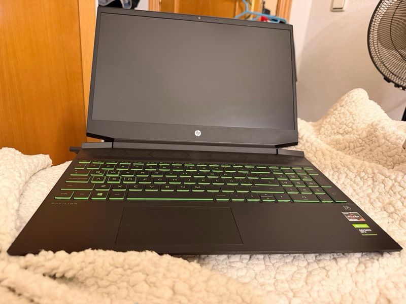 HP Pavilion Gaming 15 Ryzen 7 4800 GTX 1650 16Ram afbeelding 7