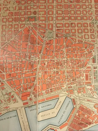 Lámina antigua de plano de Barcelona