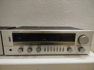 Amplificador Sanyo DCX-233L LW/MW/FM stereo