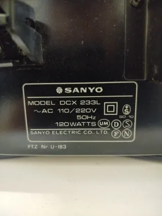 Amplificador Sanyo DCX-233L LW/MW/FM stereo