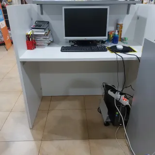 Mobiliario Tienda Segunda Mano.