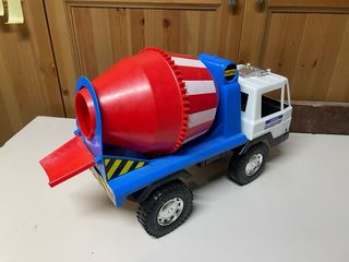 Camión Hormigonera Karpan