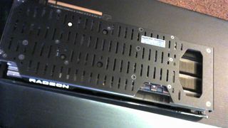 Tarjeta Gráfica XFX RX 7800 XT Quicksilver 319