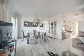 Casa adosada en alquiler en Calaburra - Chaparral en Mijas