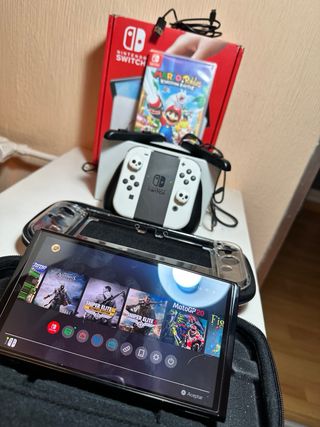 Nintendo Switch OLED Blanca + Accesorios