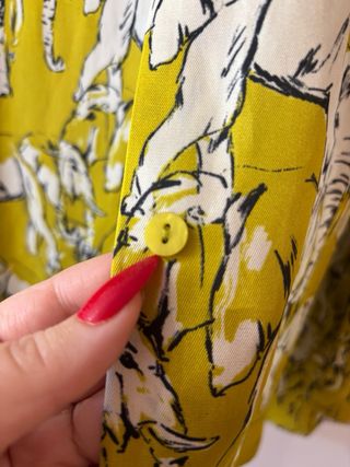 Camisa estampada amarilla zara L