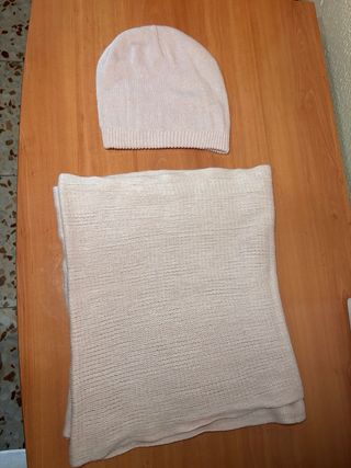 Conjunto Gorro y Bufanda de punto rosa claro