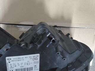Faro Renault Scenic IV