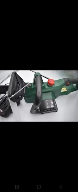 Motosierra Parkside a batería