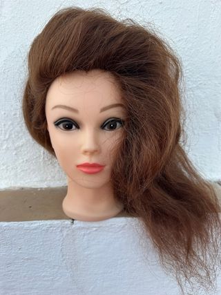 Cabeza de maniquí pelo natural.