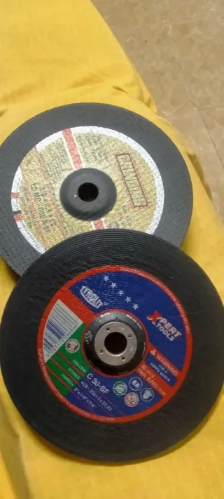 25 Disco de piedra  de corte para amoladora