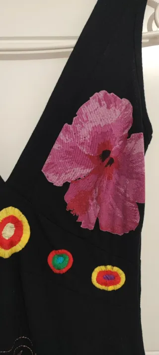 Vestido Desigual Negro Estampado Flores