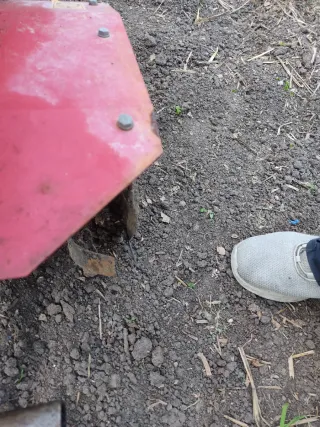 Motoazada Honda Roja buen estado