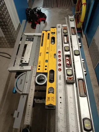 Lote de niveles y reglas de medición