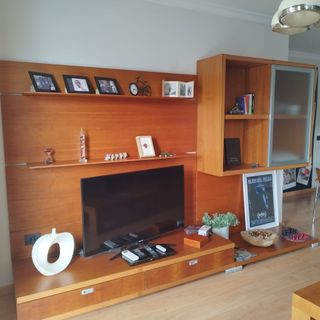 Mueble TV madera y cristal