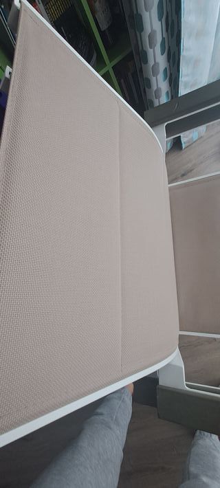 Dos Sillas Bizotto Beige y Blanca