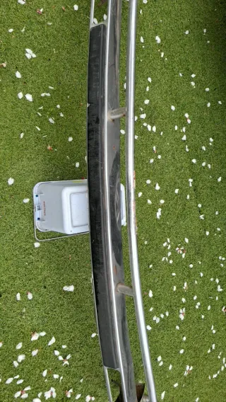 Paragolpes Clásico Cromado Renault 12 con barra.