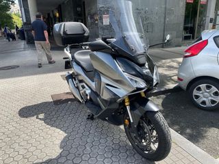 Honda Forza 750