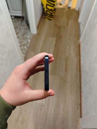 iPhone 13 Medianoche