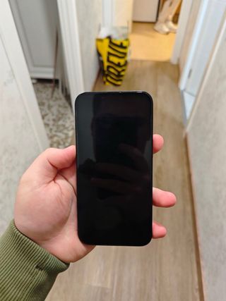 iPhone 13 Medianoche