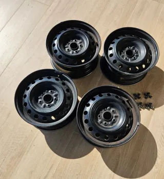 Llantas de chapa 16 Toyota Auris (4 unidades)