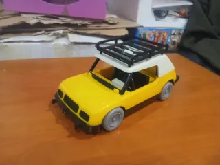 Coche Playmobil clásico amarillo