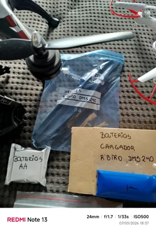 Lotto di 2 droni Syma + ricambi