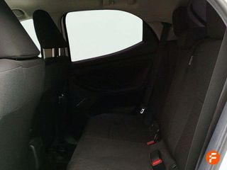 Toyota Yaris 1.5 120H Business Plus