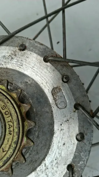 Rueda de ciclomotor con piñón, mobilette mobylette