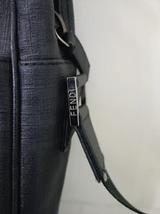 Borsa Fendi tracolla monogram nera